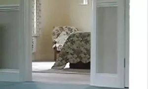 Poslovni čovjek jebe suprugu txxx film sisaljku