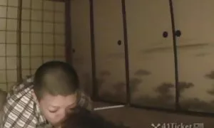 Sin je jebao prekrasnu majku svojim malim film porno xnx kuracem