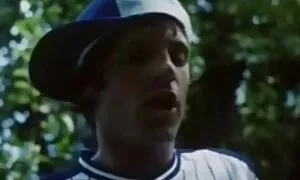 Čovjek gurne kurac duboko u usta gonzo movies xxx i otkriva dupe za lizanje
