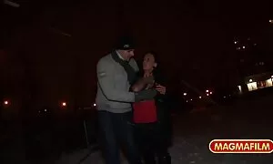 Povukao je drolja bujnim maslanim ww film porno šupakom