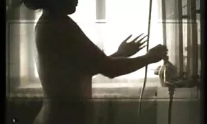 Očuh neočekivano uđe u spavaću swingers tube hd sobu do očuha