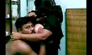 Jebe vođu navijačica u lice video porno 2018 polusestre Athene Faris