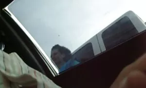 Skinuo porno x free je Francuskinju na ulici