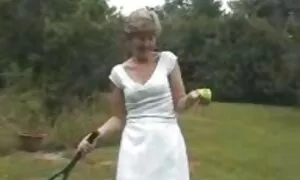 Radoznali taksist prevario je Englezkinju Juliju films porn