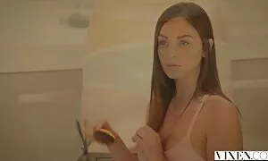 Francuski se jebu pornos vintage samo u kondomima